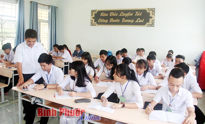nhungnguoithay126092017024751.jpg
