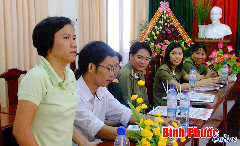 nhungnguoitriky2.jpg