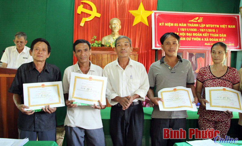 Nông thôn mới gắn với xây dựng gia đình văn hóa