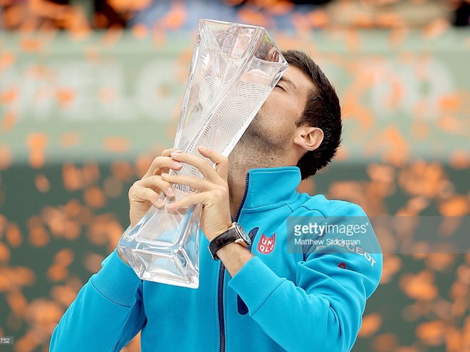 Djokovic lập hàng loạt kỷ lục trong ngày vô địch Miami Masters