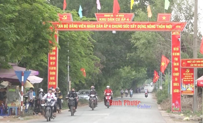 Chơn Thành thẩm tra hoàn thành xây dựng NTM xã Nha Bích