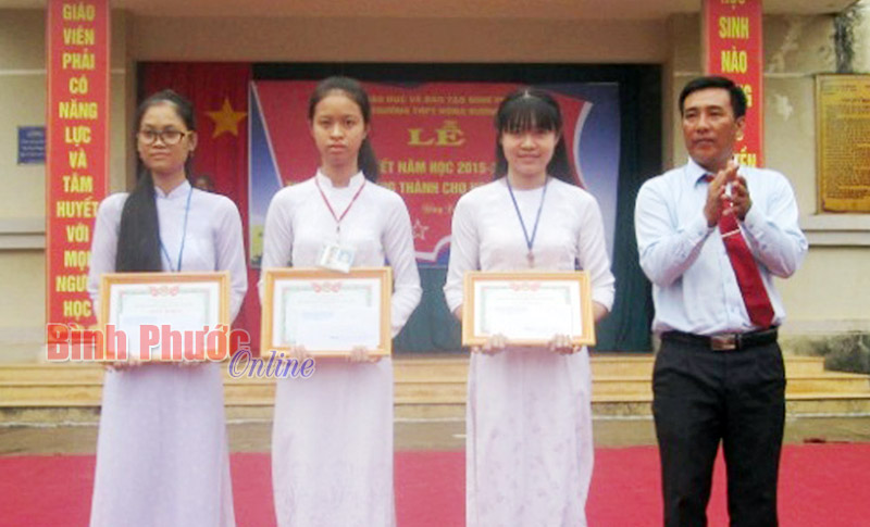 Nữ sinh cảnh sát mong góp sức vì bình yên Tổ quốc Nữ sinh cảnh sát mong góp sức vì bình yên Tổ quốc