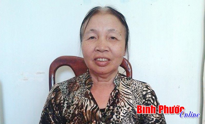 Nữ Trưởng ban công tác mặt trận hết lòng vì dân Nữ Trưởng ban công tác mặt trận hết lòng vì dân