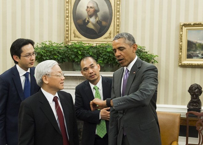 Bật mí về chiếc đồng hồ trên cổ tay Tổng thống Hoa Kỳ Obama Bật mí về chiếc đồng hồ trên cổ tay Tổng thống Hoa Kỳ Obama
