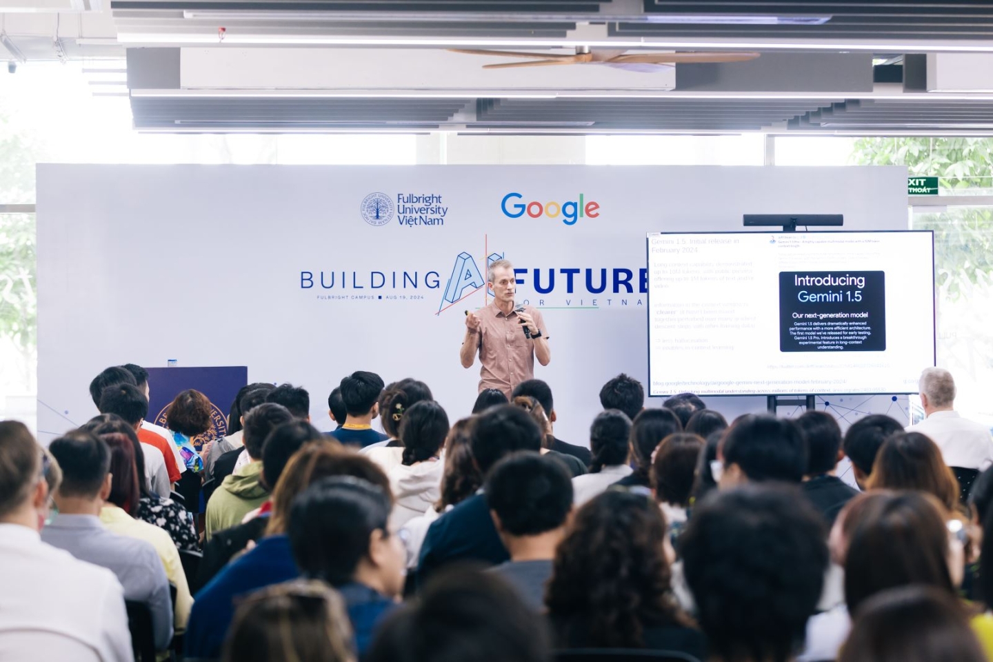 ong_jeff_dean_chief_scientist_tai_google_deepmind_google_research_10480203092024.jpeg