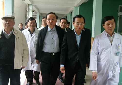 Ông Nguyễn Bá Thanh có thể tự ăn uống và đi lại Ông Nguyễn Bá Thanh có thể tự ăn uống và đi lại