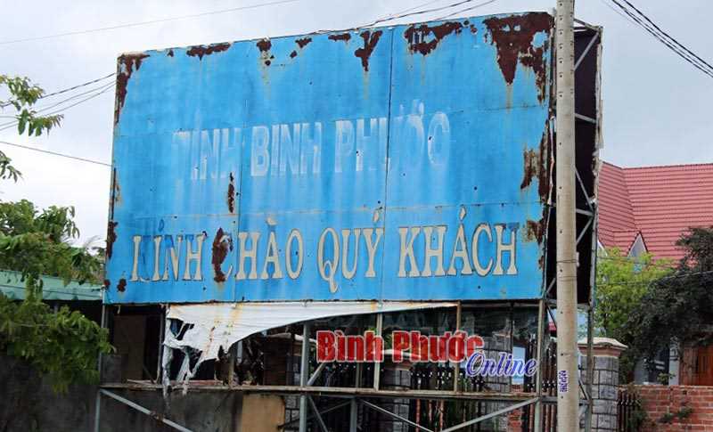 Pa-nô cần làm mới vẫn chưa được khắc phục