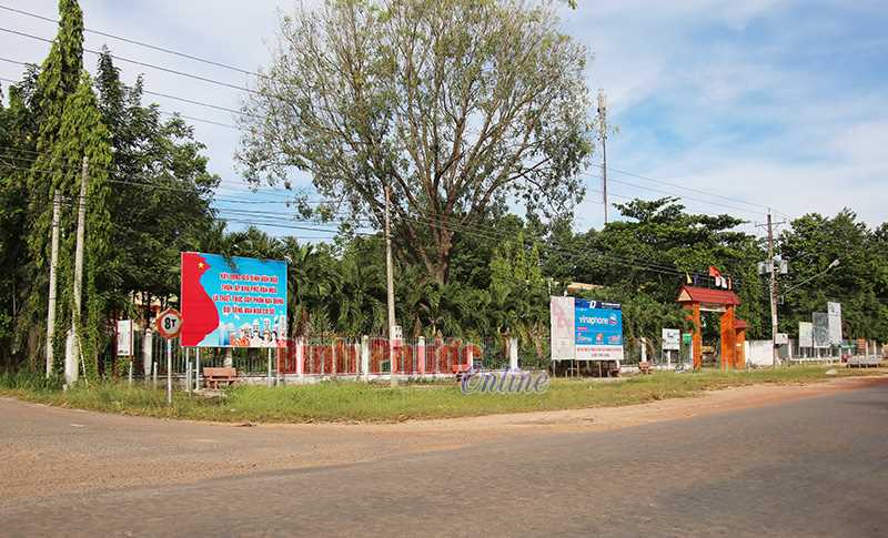 Pa-nô vi phạm pháp luật