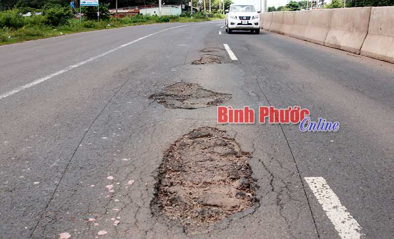 “Bẫy” trên quốc lộ 13 “Bẫy” trên quốc lộ 13