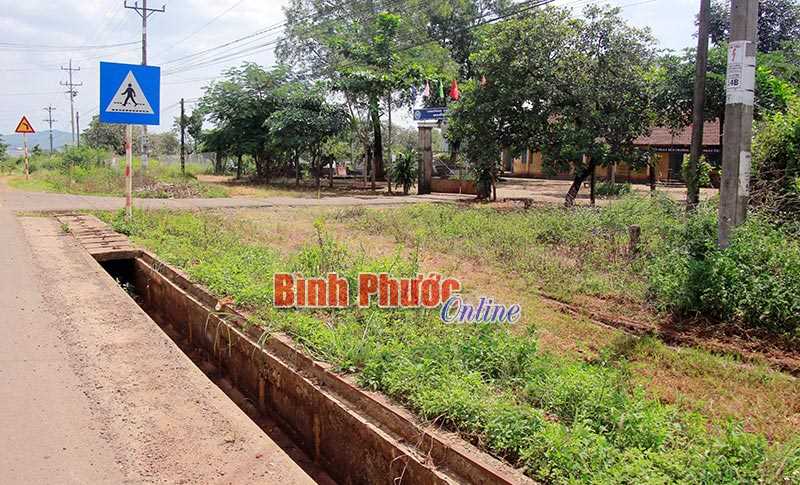 Nguy hiểm từ rãnh thoát nước không nắp