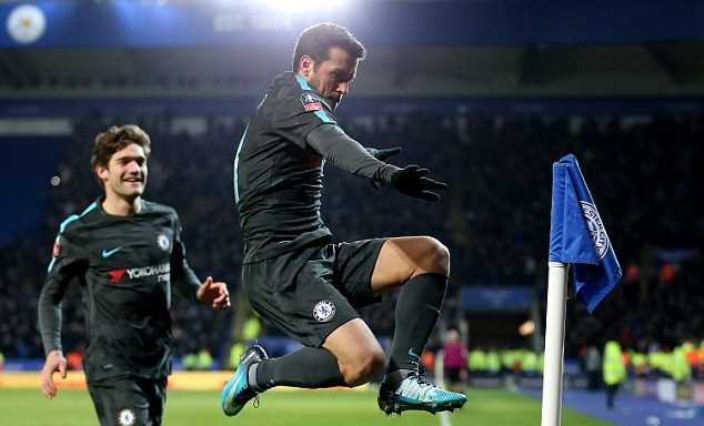 FA Cup: Chelsea thắng nhọc, M.U 'đại chiến' Tottenham ở bán kết FA Cup: Chelsea thắng nhọc, M.U 'đại chiến' Tottenham ở bán kết