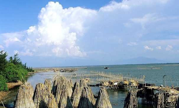 Phá Tam Giang