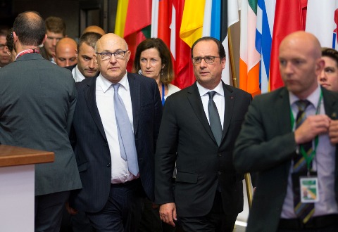 Tổng thống Pháp kêu gọi thành lập “chính phủ Eurozone” Tổng thống Pháp kêu gọi thành lập “chính phủ Eurozone”