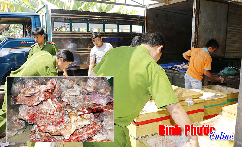 Phát hiện và thu giữ hơn 1 tấn thịt, xương heo nái không rõ nguồn gốc Phát hiện và thu giữ hơn 1 tấn thịt, xương heo nái không rõ nguồn gốc