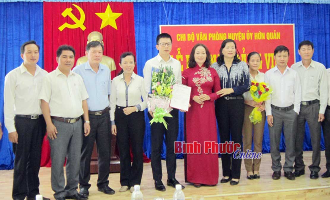 phathuy01112019095958.jpg