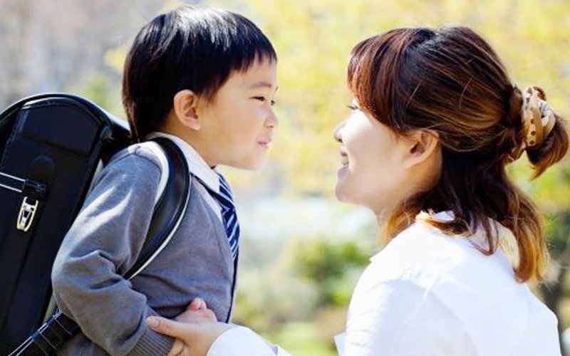 Phía sau lời nói dối