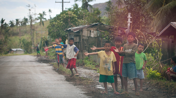 Tường trình từ Philippines: Những cánh tay chìa ra vô tận