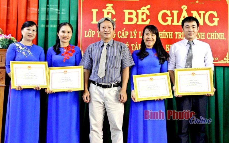 Phó bí thư Đoàn xã năng động Phó bí thư Đoàn xã năng động