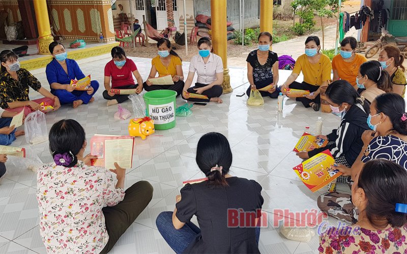 Phụ nữ Lộc Thành làm theo lời Bác Phụ nữ Lộc Thành làm theo lời Bác