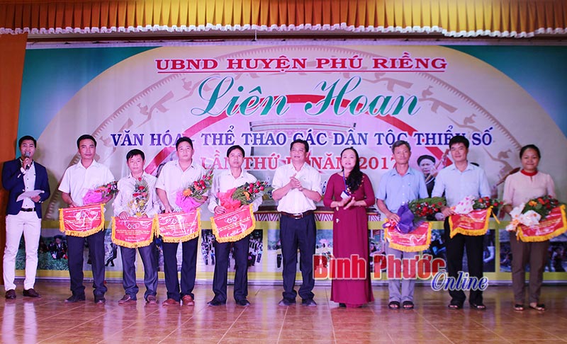 phurieng15062017032906.jpg