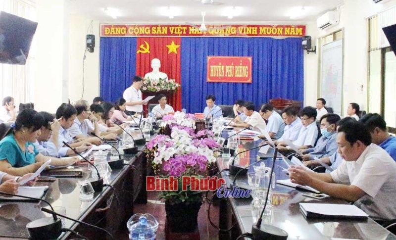 Phú Riềng đạt nhiều kết quả khả quan trong cải cách thủ tục hành chính Phú Riềng đạt nhiều kết quả khả quan trong cải cách thủ tục hành chính
