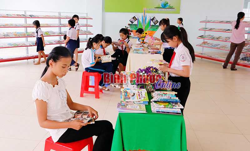 Có nên thu phí thư viện? Có nên thu phí thư viện?
