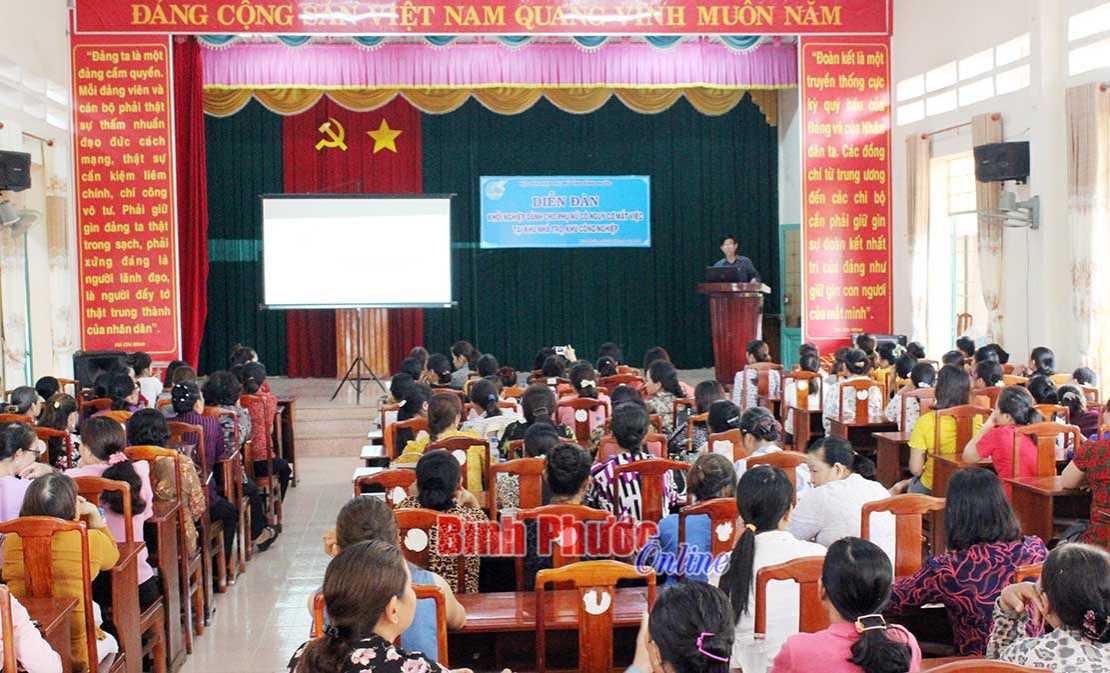 Khởi nghiệp cho phụ nữ có nguy cơ mất việc Khởi nghiệp cho phụ nữ có nguy cơ mất việc