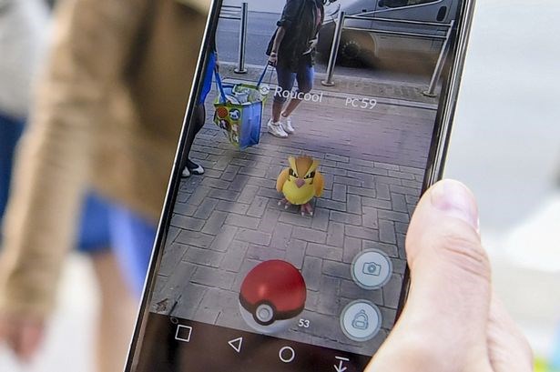 Thanh niên bị bắn chết vì đột nhập nhà dân để bắt Pokemon Thanh niên bị bắn chết vì đột nhập nhà dân để bắt Pokemon