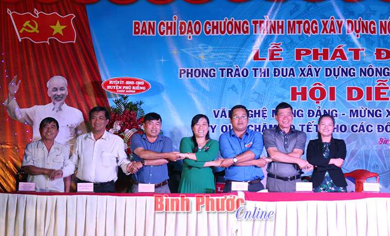 Phú Riềng phát động phong trào thi đua xây dựng NTM Phú Riềng phát động phong trào thi đua xây dựng NTM