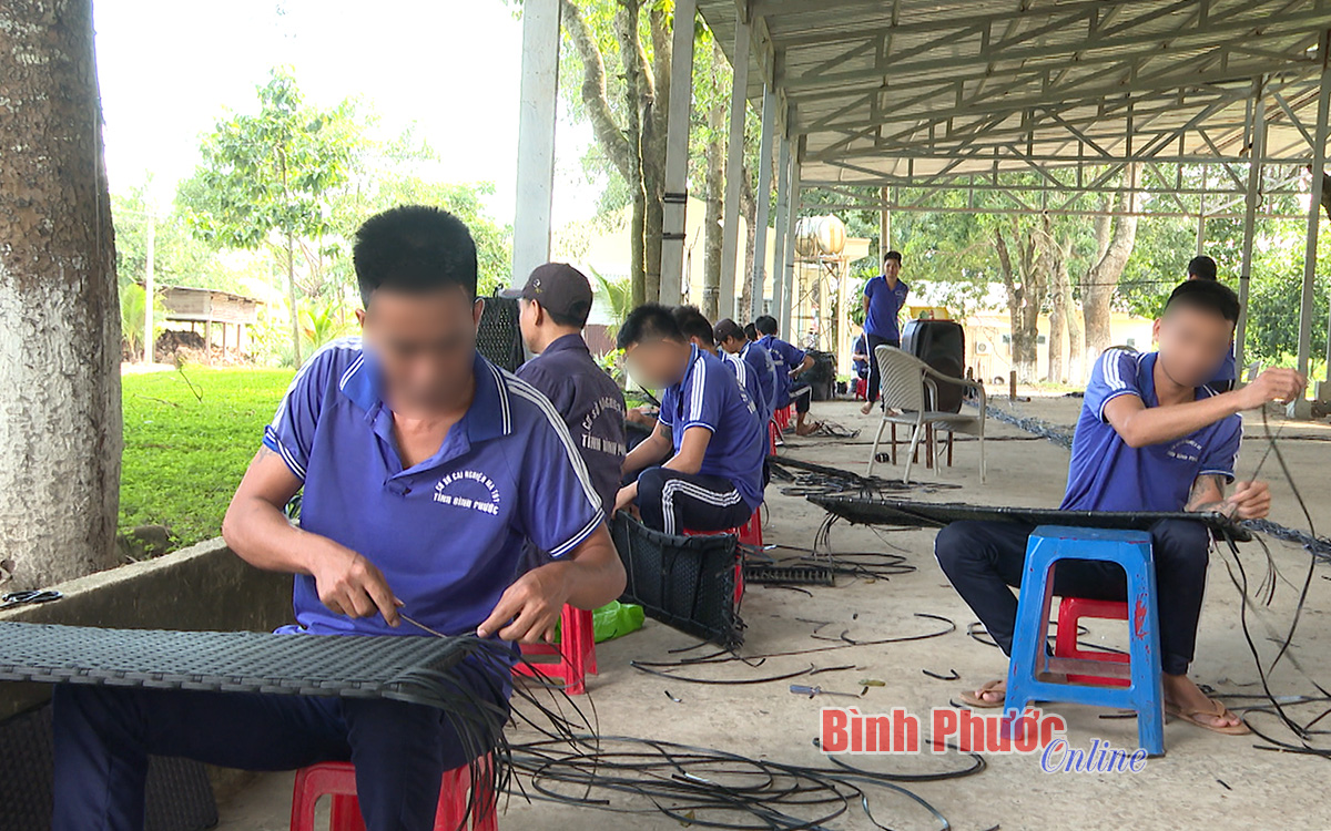 quangteo9470_mxf_21_41_58_02_20341128062022.jpg