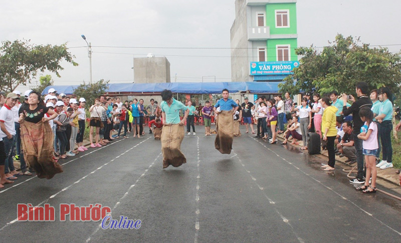 Ra mắt Văn phòng hỗ trợ thanh niên công nhân Đồng Phú Ra mắt Văn phòng hỗ trợ thanh niên công nhân Đồng Phú