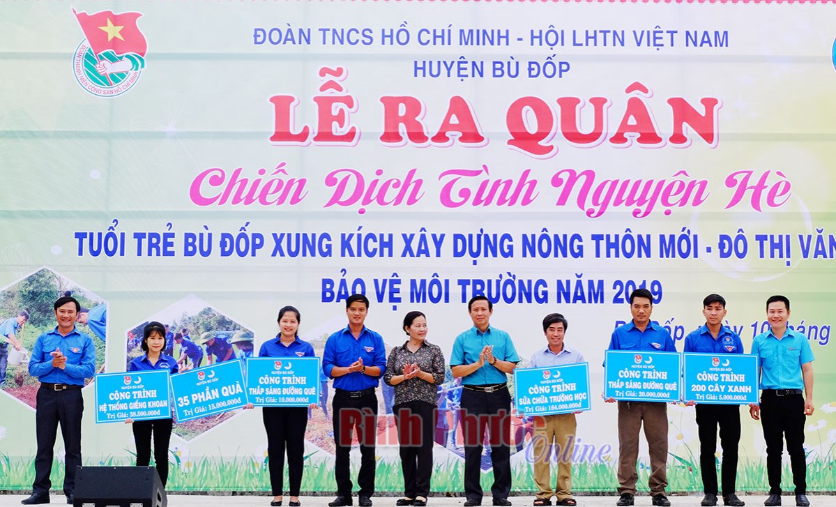 Bù Đốp ra quân chiến dịch tình nguyện hè năm 2019 Bù Đốp ra quân chiến dịch tình nguyện hè năm 2019