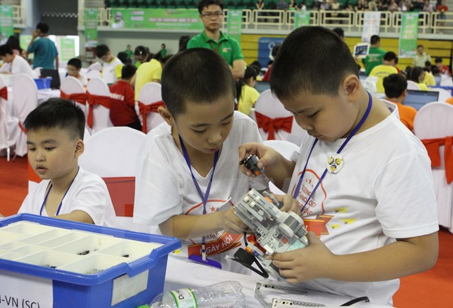 Việt Nam đoạt nhiều giải cao tại Ngày hội Robothon quốc tế Việt Nam đoạt nhiều giải cao tại Ngày hội Robothon quốc tế