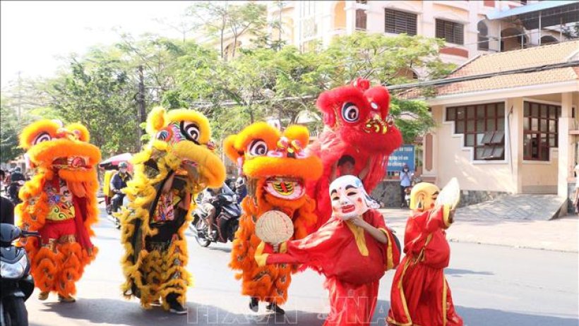 Rộn ràng múa Lân Sư Rồng ngày Xuân