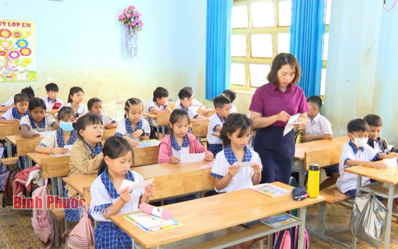 Rộn ràng ngày tựu trường Rộn ràng ngày tựu trường