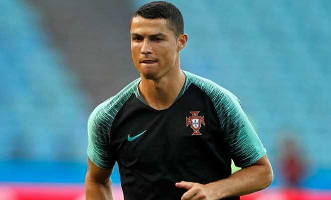 Ronaldo nhận án 2 năm tù ngay trước giờ ra sân gặp Tây Ban Nha Ronaldo nhận án 2 năm tù ngay trước giờ ra sân gặp Tây Ban Nha