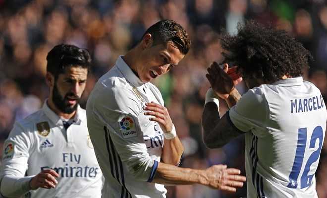 Real Madrid thắng hủy diệt, Barcelona bị đá bay khỏi tốp 2 Real Madrid thắng hủy diệt, Barcelona bị đá bay khỏi tốp 2