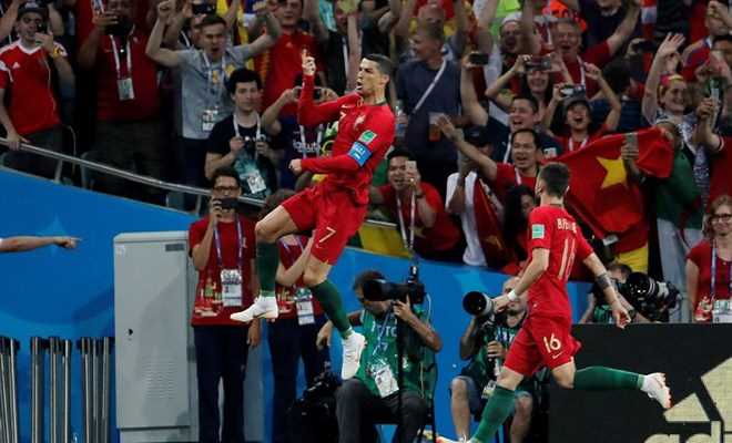 [Video] Cận cảnh Ronaldo lập hat-trick vào lưới đội tuyển Tây Ban Nha