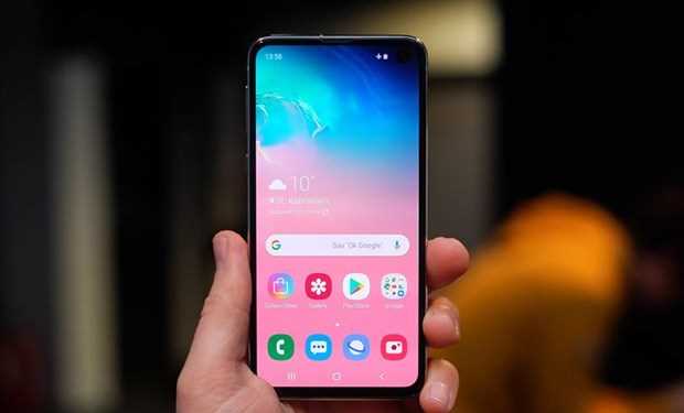 Siêu phẩm smartphone Galaxy S10 trình làng với cú lột xác hoàn toàn