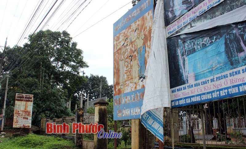 “Xốn mắt” vì pa-nô “Xốn mắt” vì pa-nô