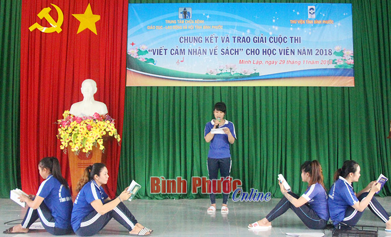 sach30112018023901.jpg