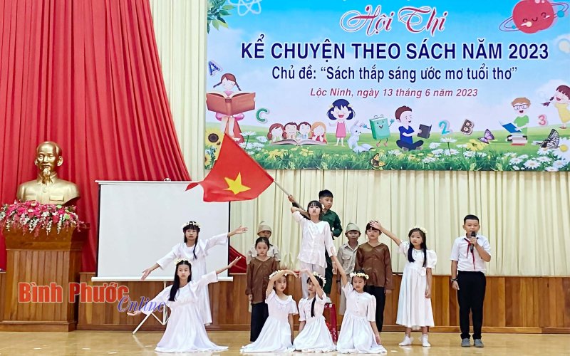 'Sách thắp sáng ước mơ tuổi thơ'