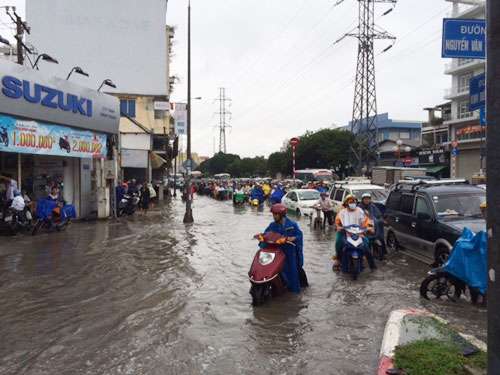 saigonngaplut5.jpg