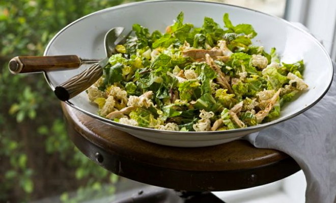 Những công thức trộn salad giúp bạn xua tan mùa Hè nóng bức Những công thức trộn salad giúp bạn xua tan mùa Hè nóng bức