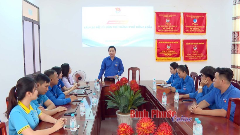 Sáng mãi con đường cách mạng thanh niên