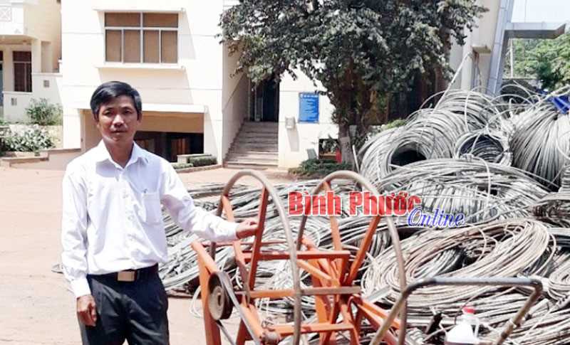 Sản phẩm hữu ích phục vụ ngành điện Sản phẩm hữu ích phục vụ ngành điện