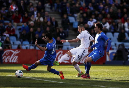 Real Madrid kéo dài chuỗi trận bất bại