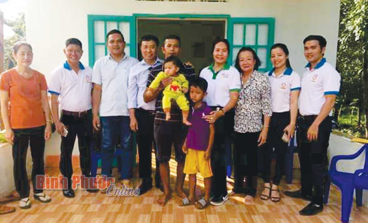 Nhân lên “Khát vọng sống” và “Chia sẻ nỗi đau” Nhân lên “Khát vọng sống” và “Chia sẻ nỗi đau”