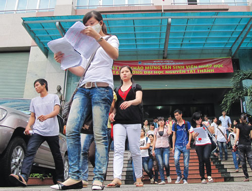 sinhvien244047490.jpg