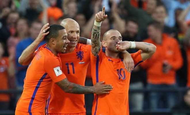 Vòng loại World Cup: Hà Lan thắng hủy diệt, Ronaldo tỏa sáng